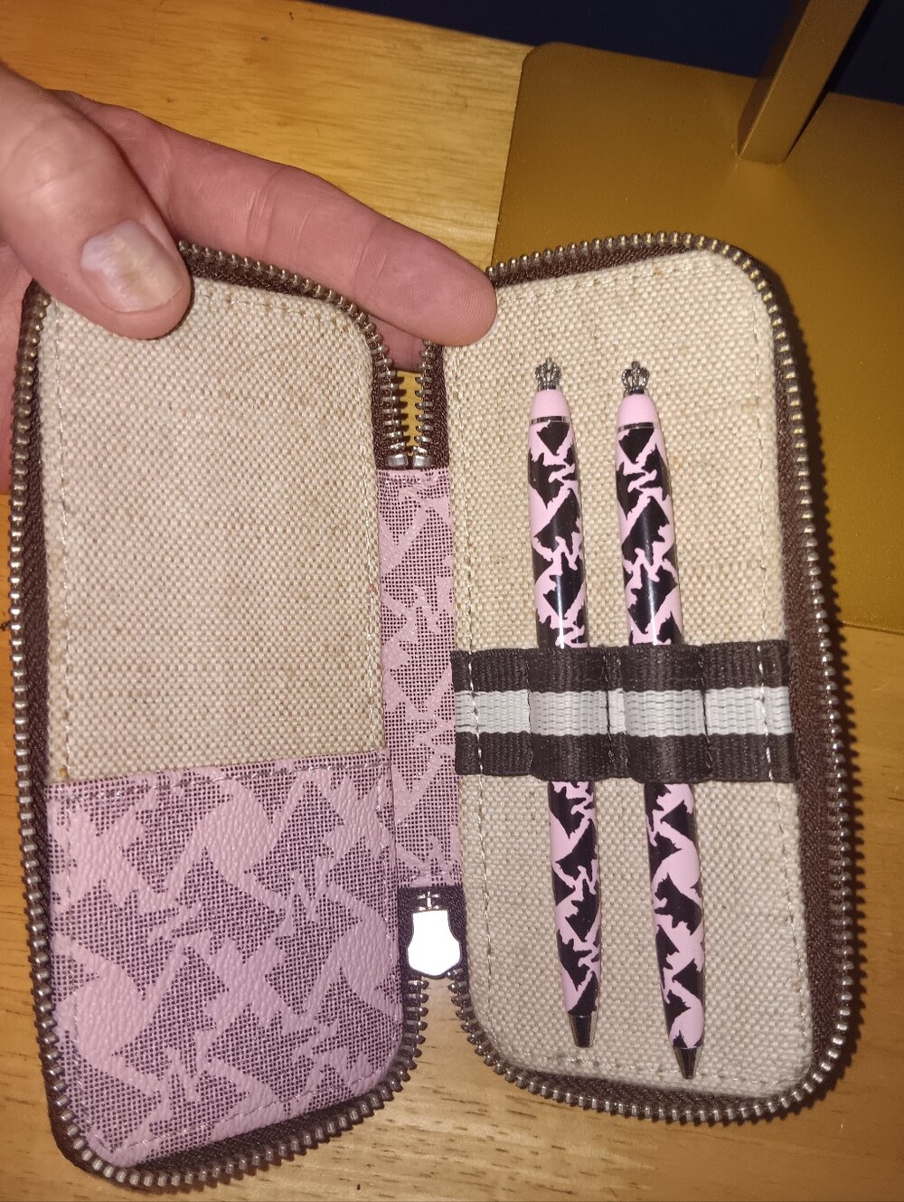 Juicy Couture Rare Vintage Y2k Scottie Zip Pen Case With Both Pens